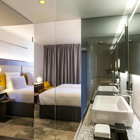 ホテル Pullman Montparnasse 4*