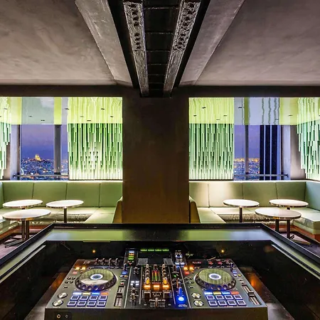 ホテル Pullman Montparnasse パリ