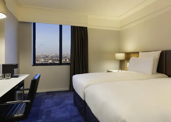 Pullman Montparnasse 파리