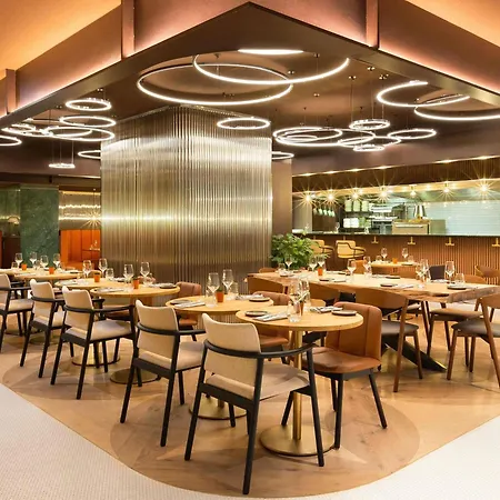 Pullman Montparnasse Hotel 4*